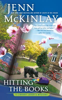Hitting the Books (A Library Lover's Mystery)