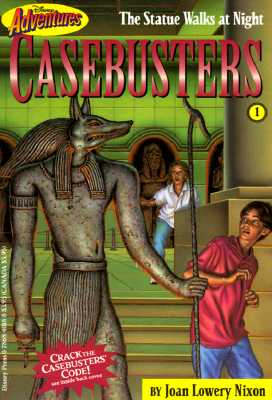 The Statue That Walks at Night (Disney Adventures Casebusters, 1)